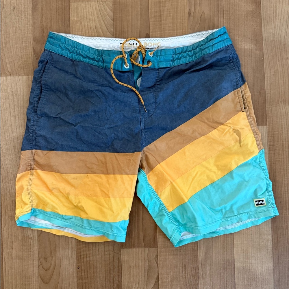Billabong Lo Tides Men's 32 Blue and Yellow Board Shorts